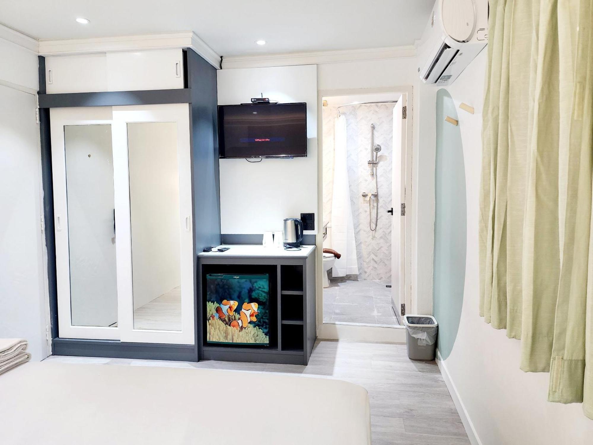 Seatel Phuket, Patong Beach Eksteriør billede