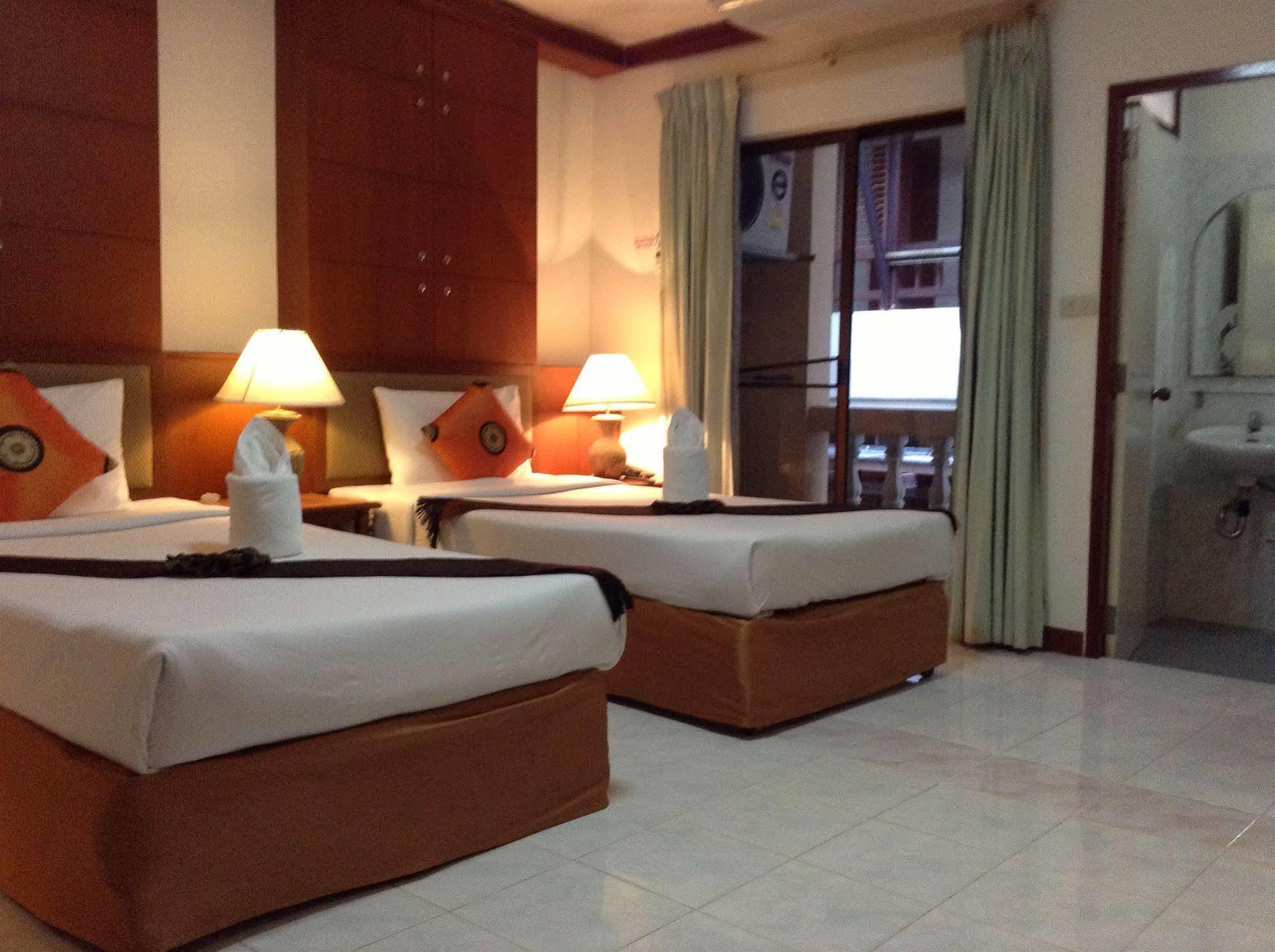 Seatel Phuket, Patong Beach Eksteriør billede
